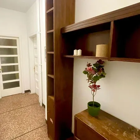 Incantevole In Centro Con Vista Meravigliosa, A 20m Dalla Metro A, Vicino San Giovanni Апартаменты Рим